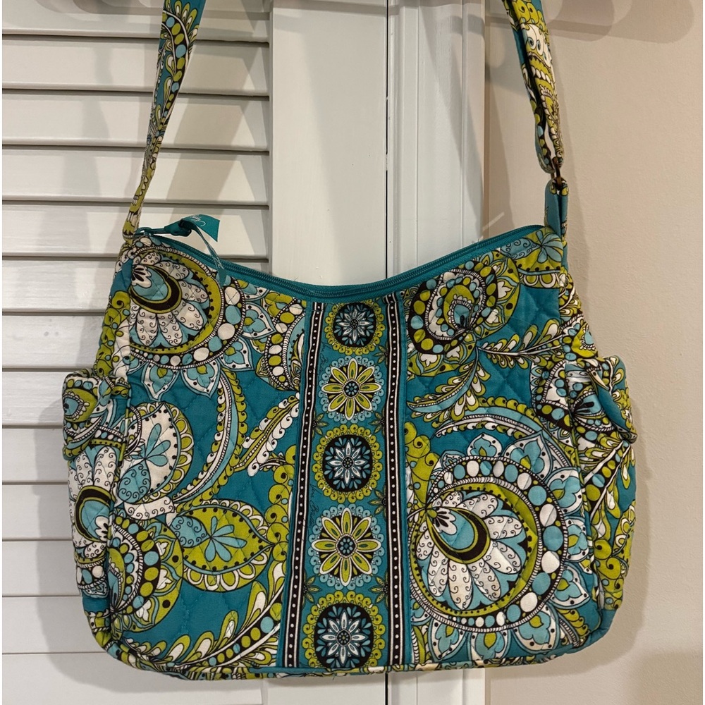 VERA BRADLEY CARGO SLING CROSSBODY PEACOCK RETIRED EXCELLENT